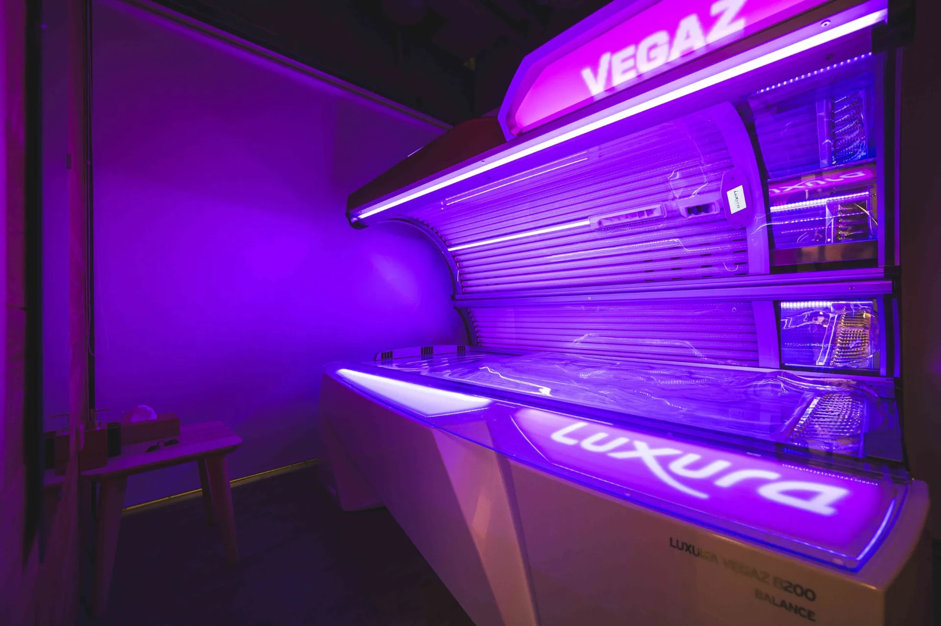Luxura VEGAZ